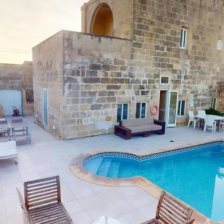 Case de vacanță Dar Il-hena - Private With Pool, Gozo Għasri