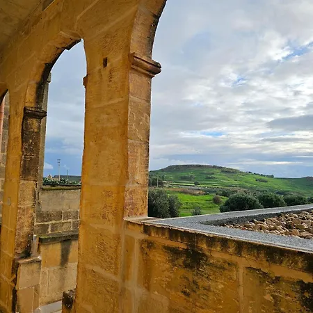 Dar Il-hena - Private With Pool, Gozo Għasri